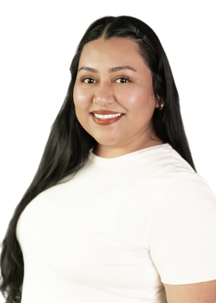 Maria Montano, Warehouse and Logistics Lead